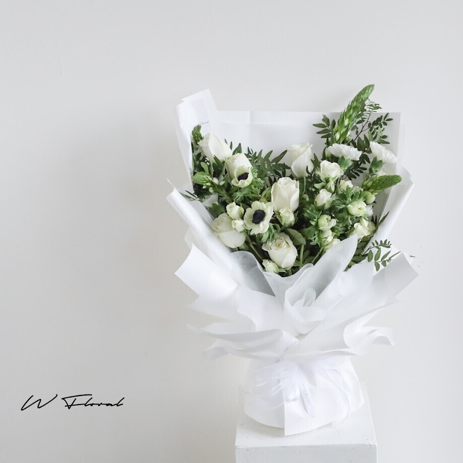 Heartfelt Condolence White Bouquet, Size: Small