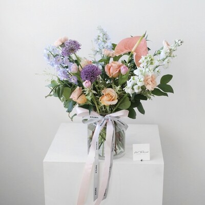 Pastel pink lavender and peach fresh flower vase arrangement for Toronto flower delivery