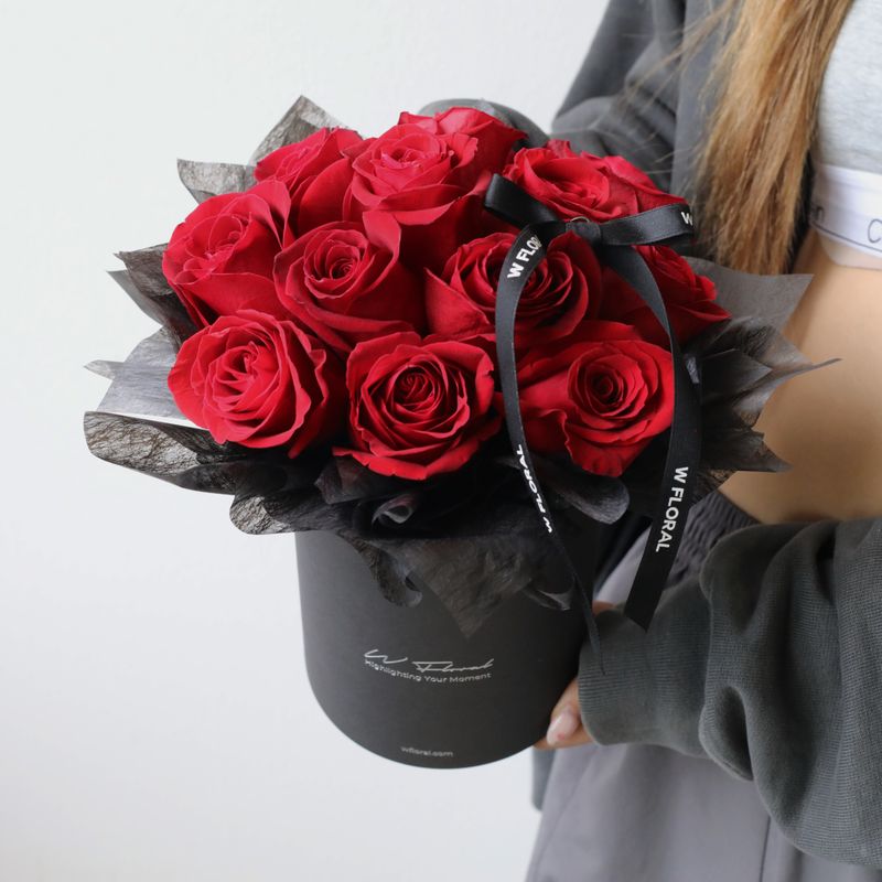 Red rose flower box in black W Floral box for romantic flower delivery in Toronto