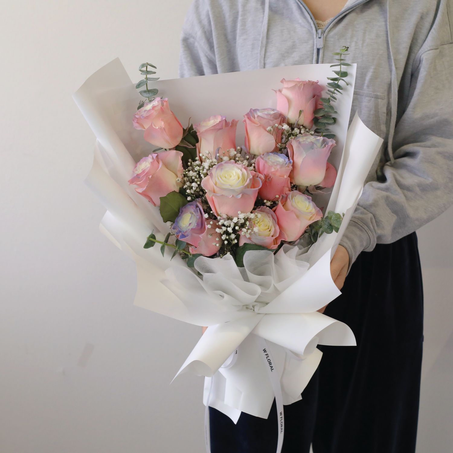 11 Aurora Rose Bouquet