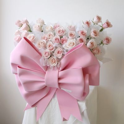 W New Rosette Bow Rose Hug - Pink