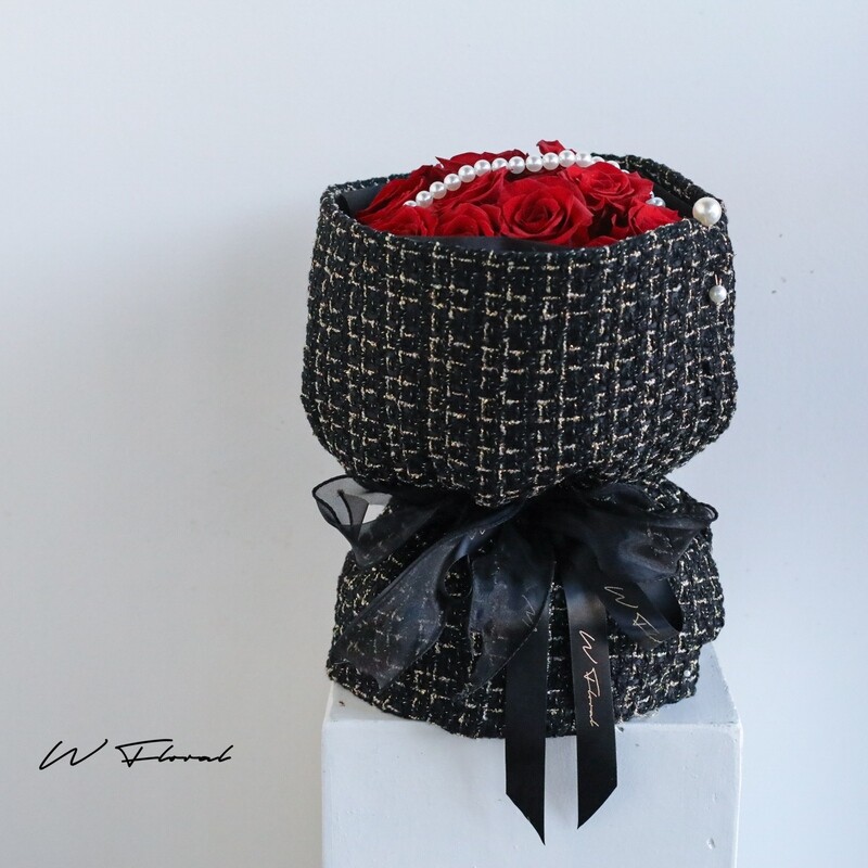Tweed and Pearl red rose round bouquet with elegant pearl details