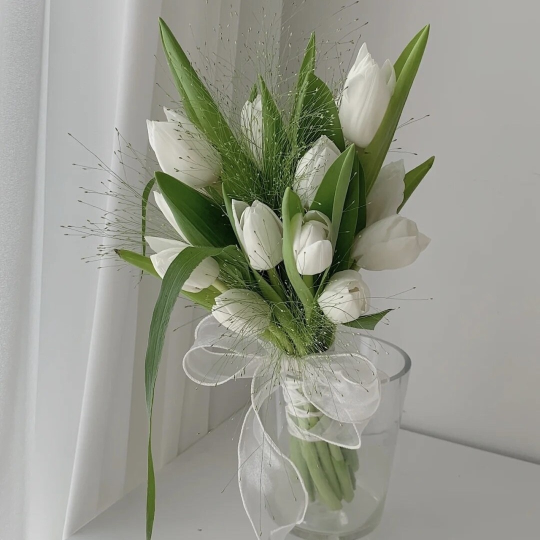 Bridal Bouquet - Classic White Tulip Bridal Bouquet, Size: Small