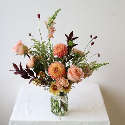 Maison jar flower arrangement workshop at W Floral Studio Richmond Hill