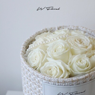 Premium Ecuadorian white rose bouquet with pearl accents in Toronto