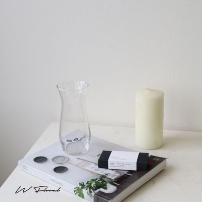 Minimal Paragon flower vase styled with fresh blooms