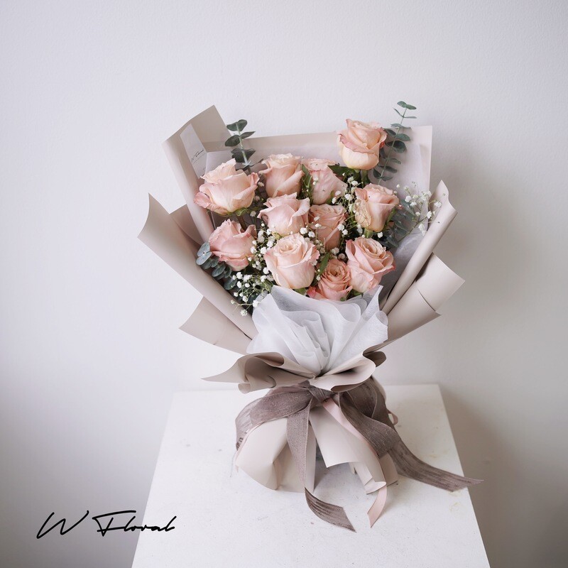 Salmon rose bouquet for Toronto flower delivery