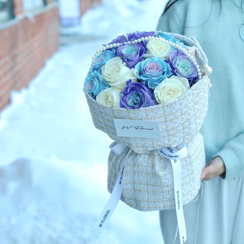 Tweed &amp; Pearl Round Rose - Lavender Moonlight - Valentine's Day 2026