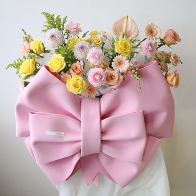 Rosette Bow Garden Flower Box