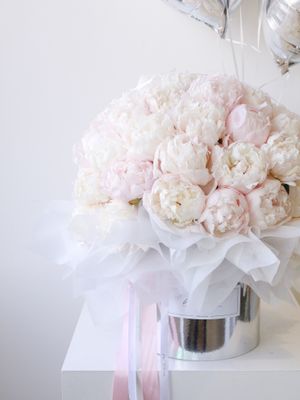 Blush Pink Peony Peonies Hug Luxe