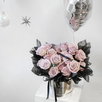 Lavender Rose Hug