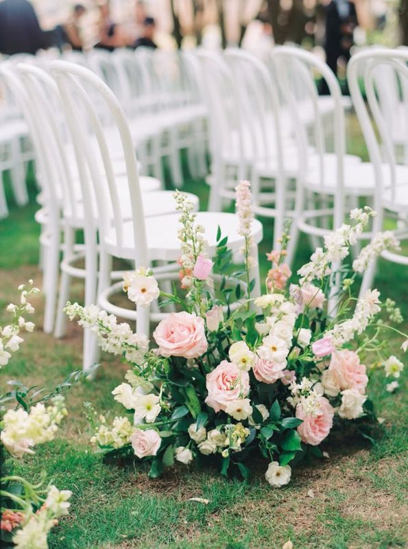 2 feet long wedding floor arrangement with fresh seasonal flowers by W Floral Toronto