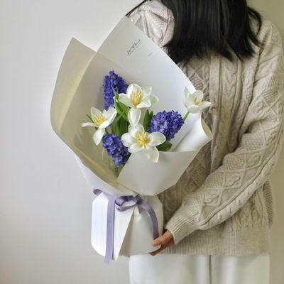 Hyla Whisper - Hyacinth Bouquet Hyla Whisper - Hyacinth Bouquet