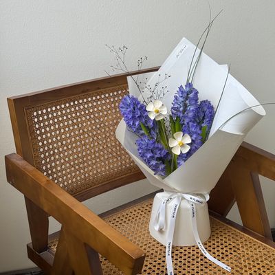 Hyla Whisper - Hyacinth Bouquet