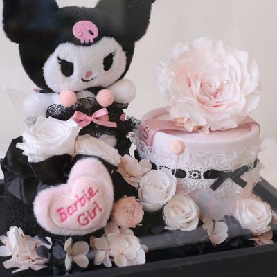 Kuromi-inspired preserved flower arrangement in dessert-style design