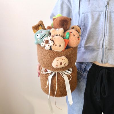 Plush Toy Bouquet – Capybara Forest Friends - Medium