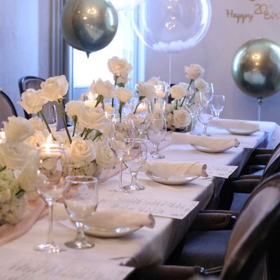 Simply White Luxe birthday dinner floral package in Toronto