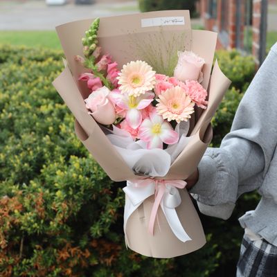 Yurae Bouquet - Sweet Pink
