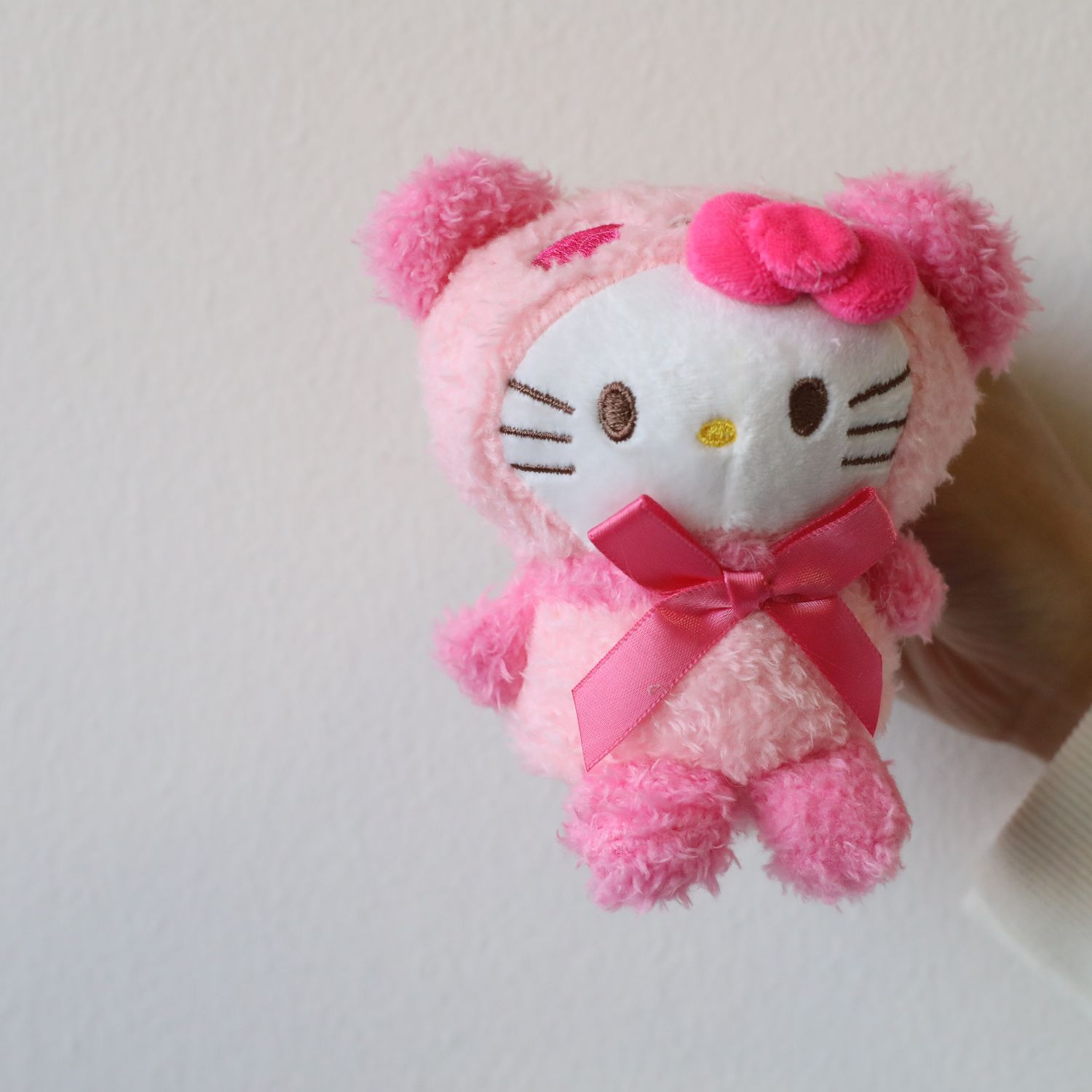 Pink Hello Kitty plush bag charm and keychain gift add-on