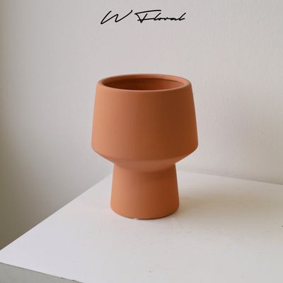 Sunset Vase with warm colourful finish and artistic modern design