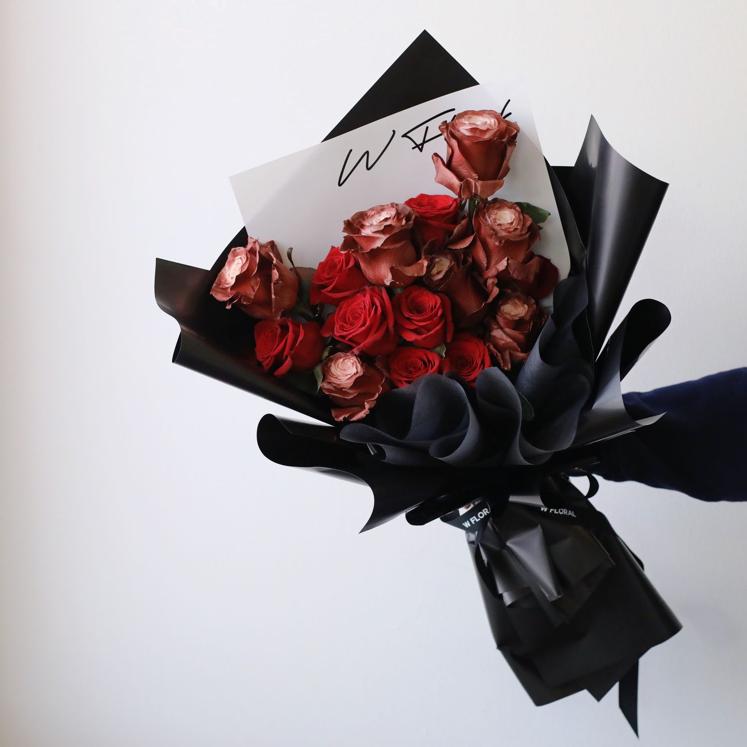 W Signature Rose Bouquet - Velvet Chocolate