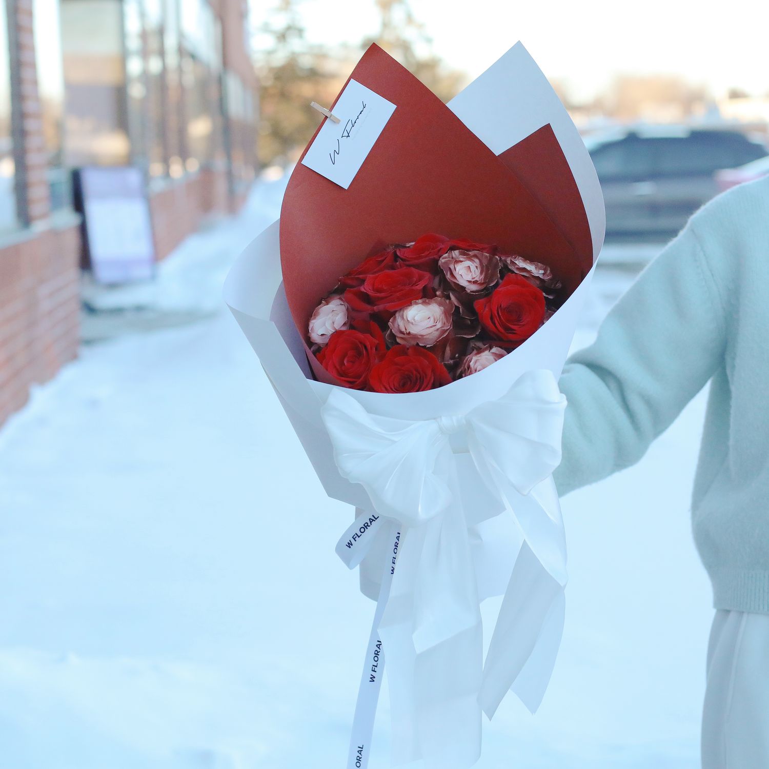 Silky Canele Round Bouquet - Velvet Chocolate - Valentine's Day 2026