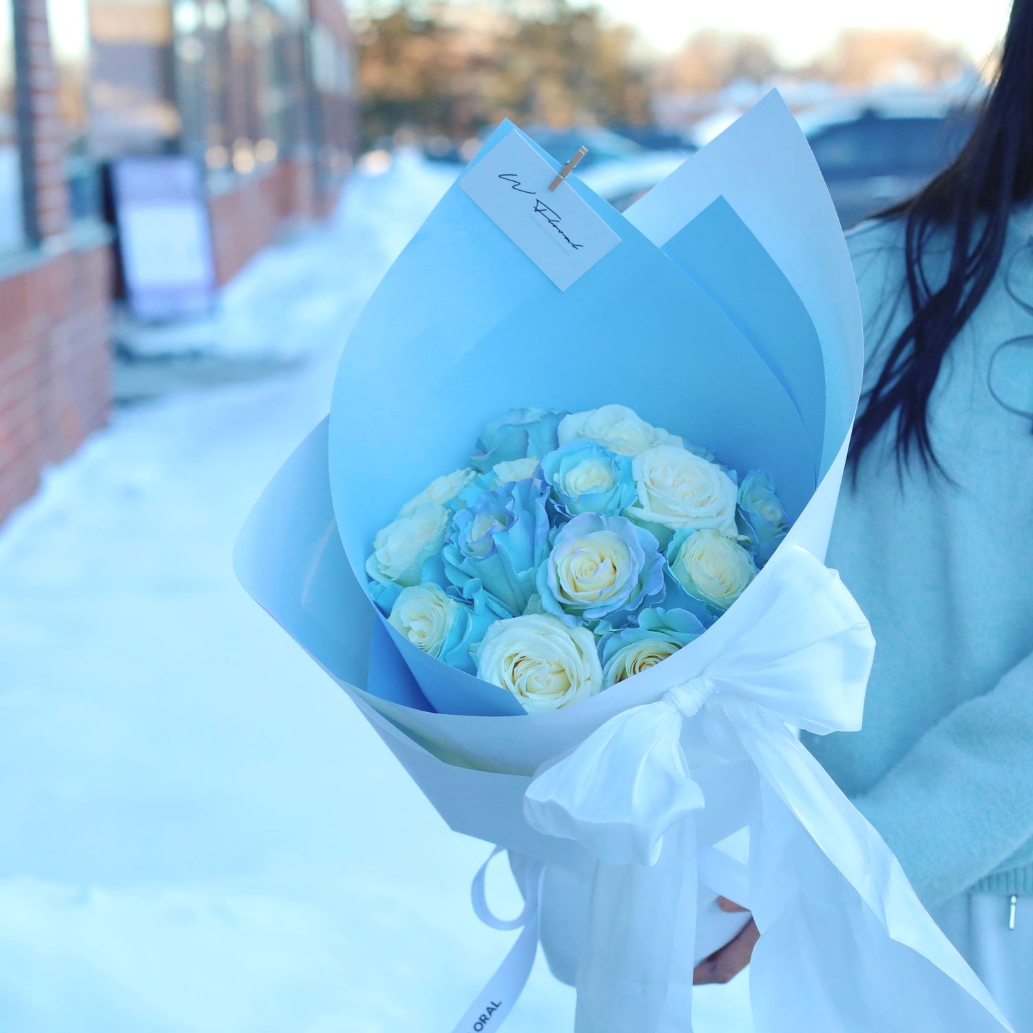 Silky Canele Round Bouquet - Bluelight Kiss - Valentine's Day 2026