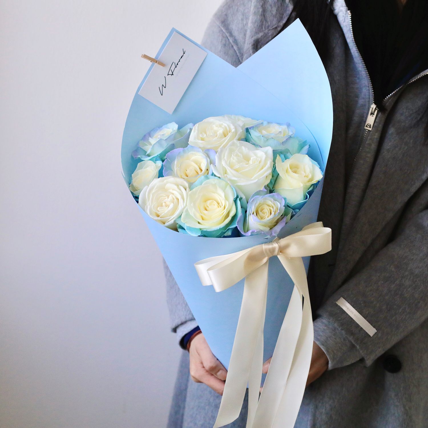 Ice Cream Cone Bouquet - Bluelight Kiss - Valentine's Day 2026