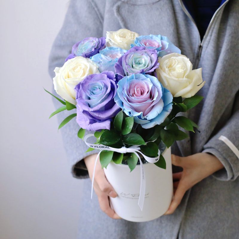 Round Rose Hug - Lavender Moonlight - Valentine's Day 2026