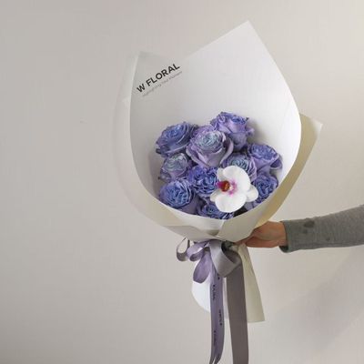 Wonder Women Blue Lavender Rose Bouquet