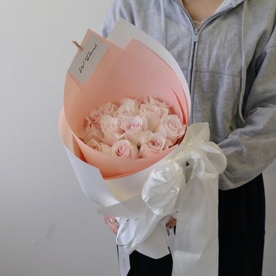 Silky Canele Round Bouquet - Pink Silky Canele Round Bouquet - Pink