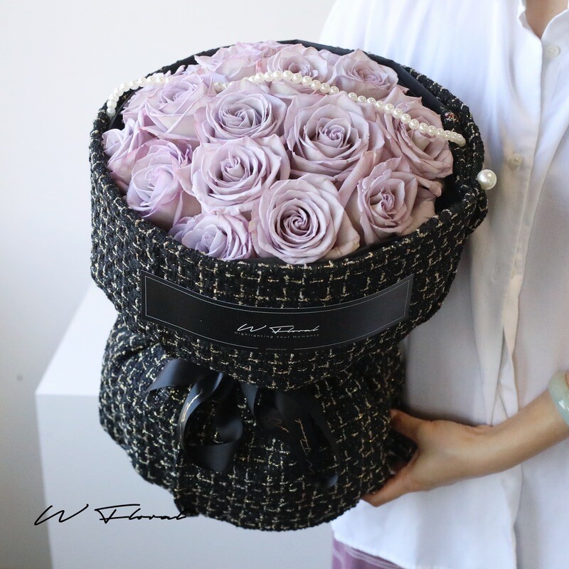 Lavender rose round bouquet by W Floral Studio
