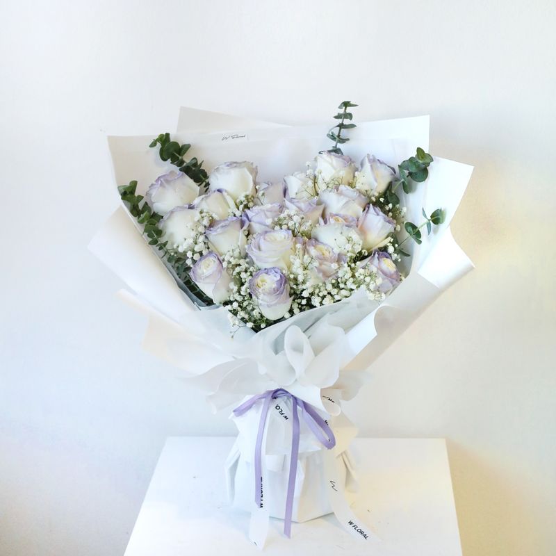 Cool-toned lavender rose bouquet with 19 hand-finished roses for Toronto delivery