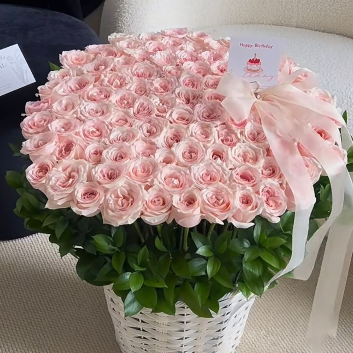 Lumiere Basket Pink Rose