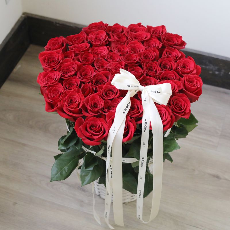 Lumiere Basket Red Rose