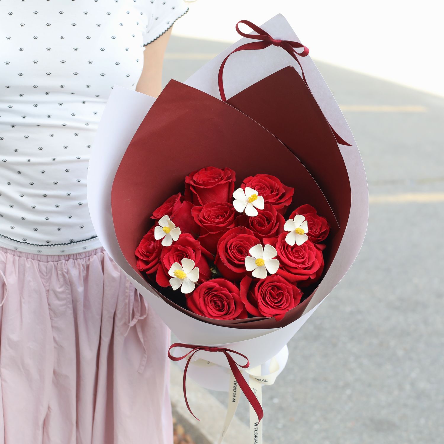 Buttercup &amp; Red Rose Bouquet