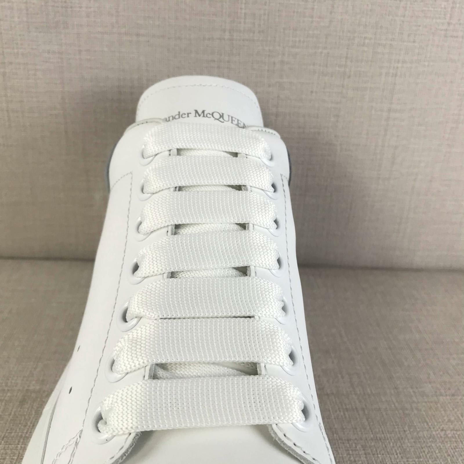 SNEAKERS ALEXANDER MCQUEEN OVERSIZE GRIGIO RETRO CAMOSCIO