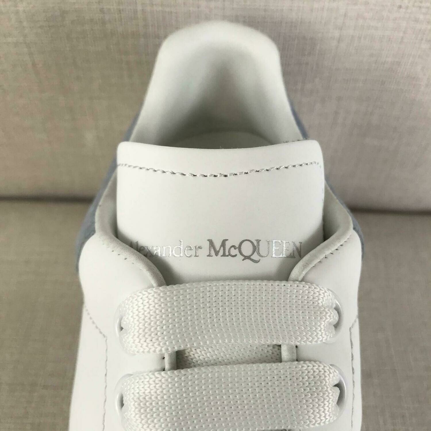 SNEAKERS ALEXANDER MCQUEEN OVERSIZE GRIGIO RETRO CAMOSCIO