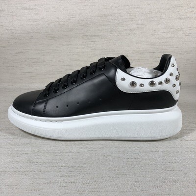 alexander mcqueen nere con borchie