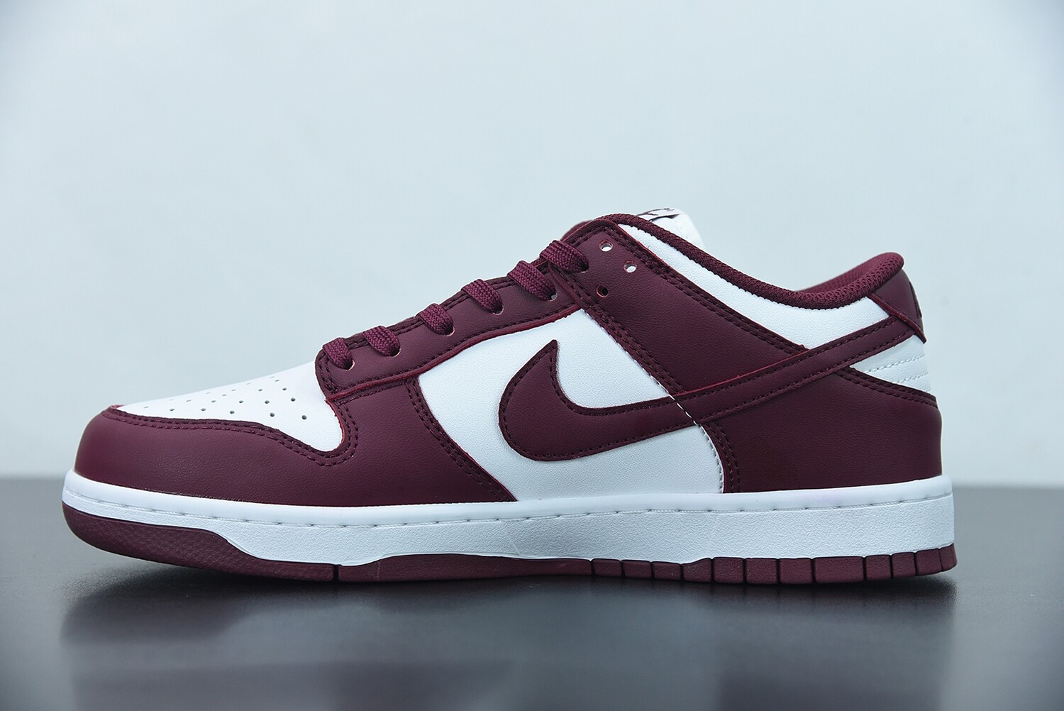 Nike Dunk Low Bordeaux
