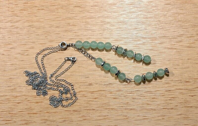 Kette mit Jadeanhänger