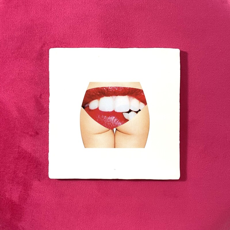 Bite me | tegel
