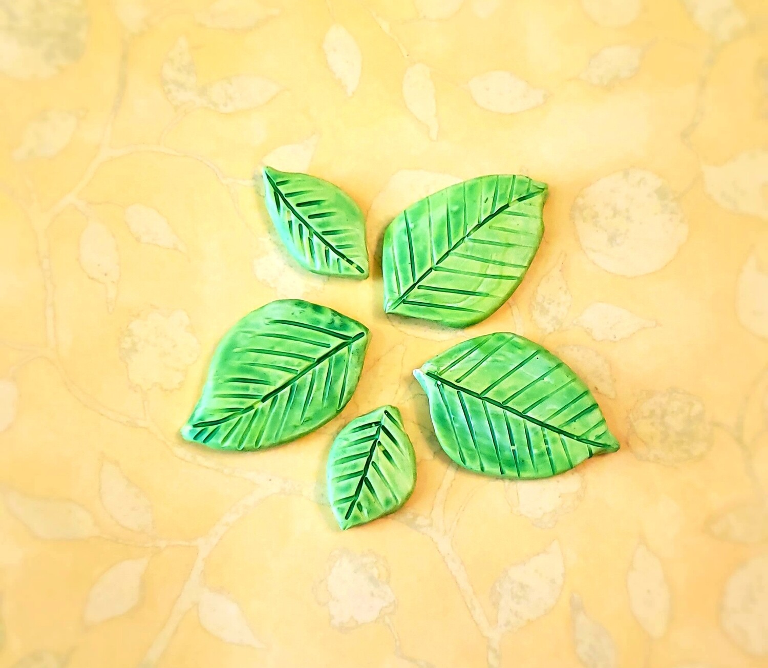 5 pc lot Plain Polymer Clay LEAVES Cabochon,LEAF FLAT bead,TILE,handmade supply,focal bead,no hole,art bead