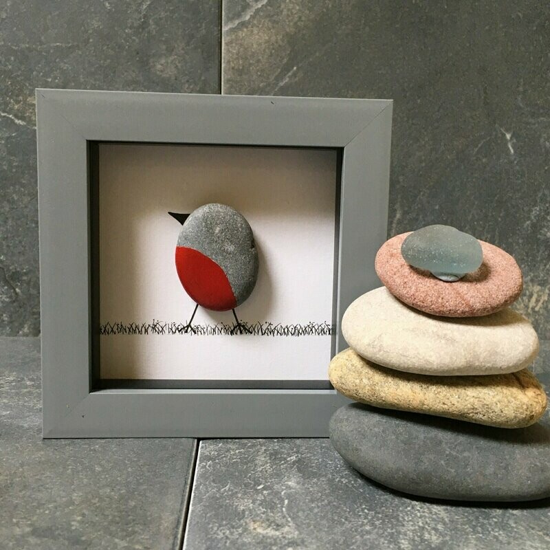 Pebble art - Single Robin