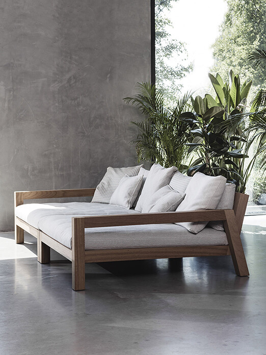 LARS Outdoor Daybed