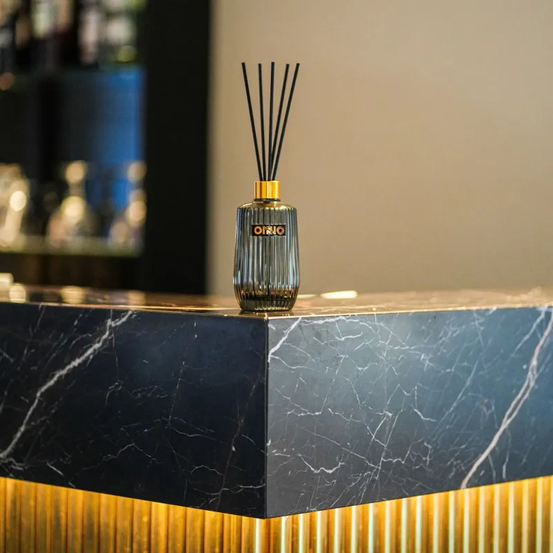 ONNO Eclectic Smoked Reed Diffuser 375 ml – Zanzibar