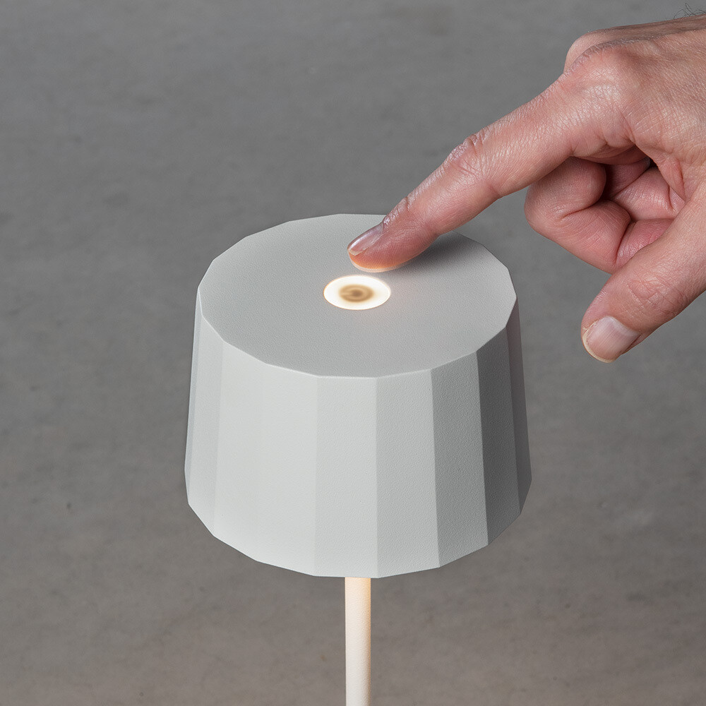 POSITANO LED-Tischlampe mit Akku für In- und Outdoor