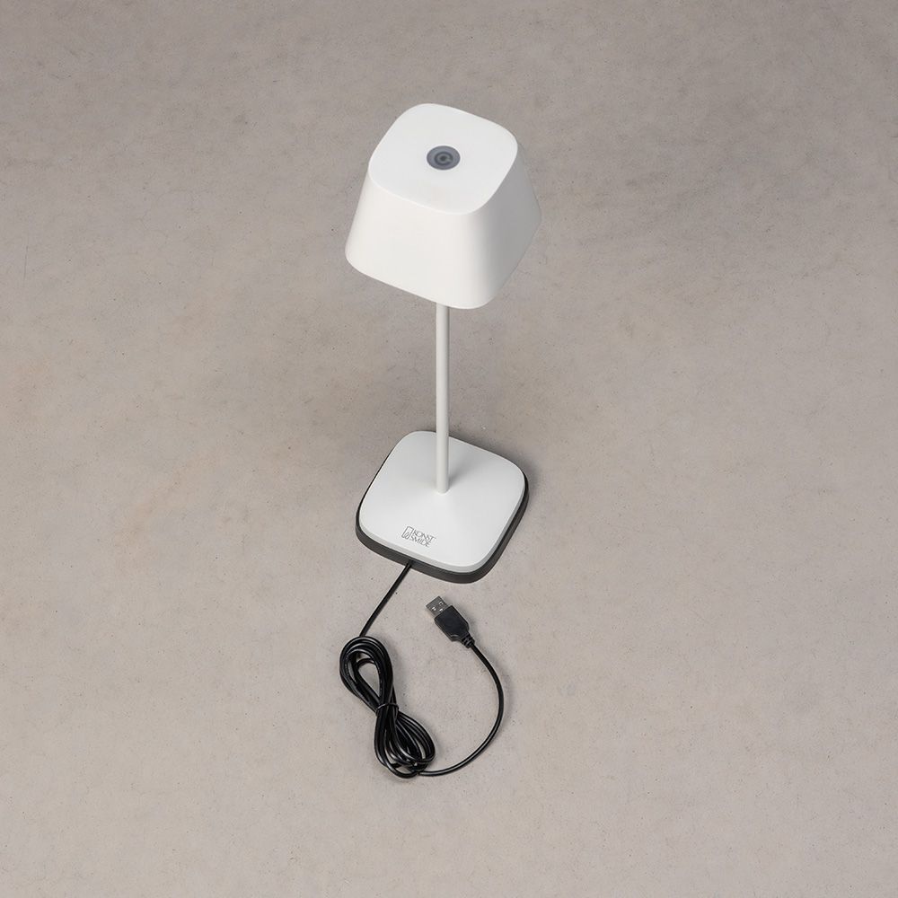 CAPRI LED-Tischlampe mit Akku für In- und Outdoor