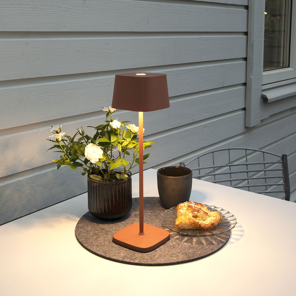 CAPRI LED-Tischlampe mit Akku für In- und Outdoor