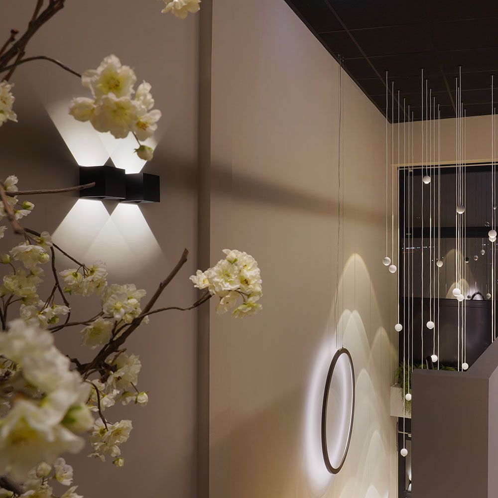 CUBE LED-Wandlampe Dim to Warm